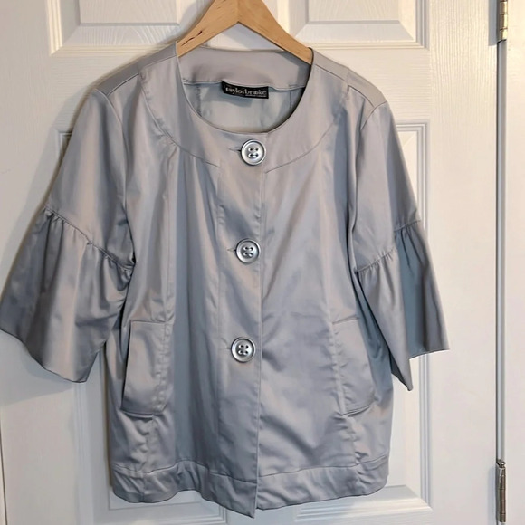 Taylor Brooke Canada blazer Women 10 silver ruffle 3/4 sleeve special occasion - Picture 1 of 10